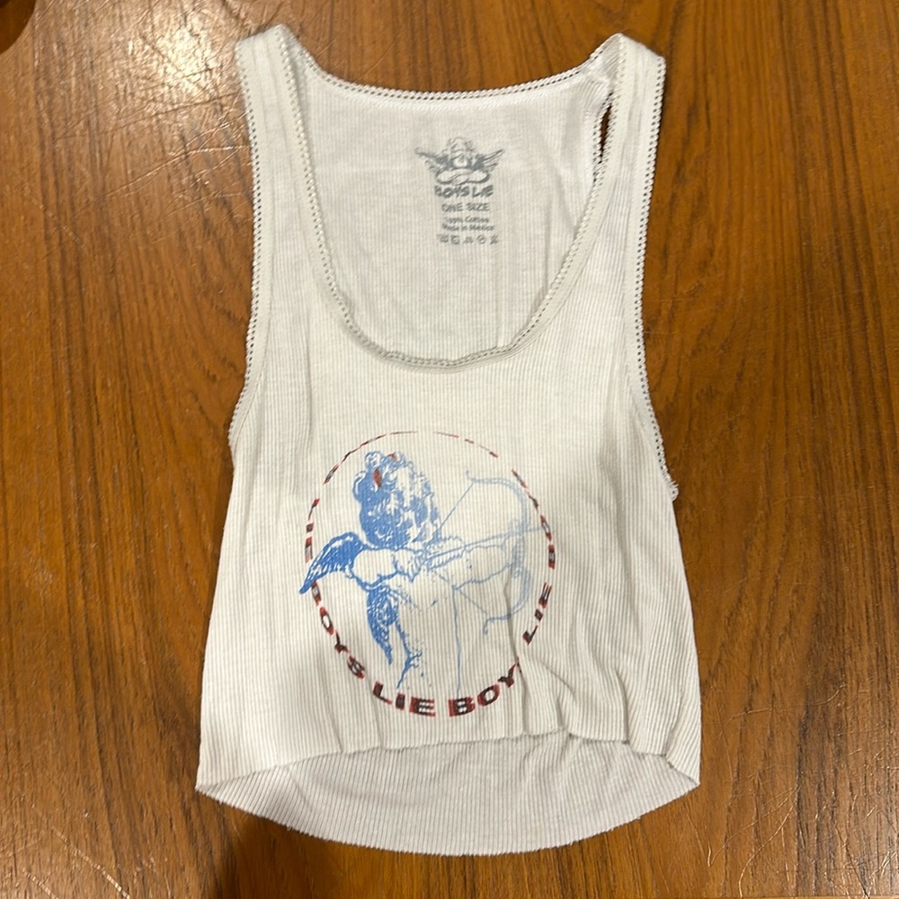 boys lie tank